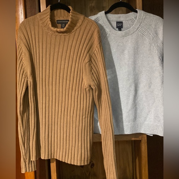 Banana Republic Sweaters - BANANA REPUBLIC & GAP Sweaters Large